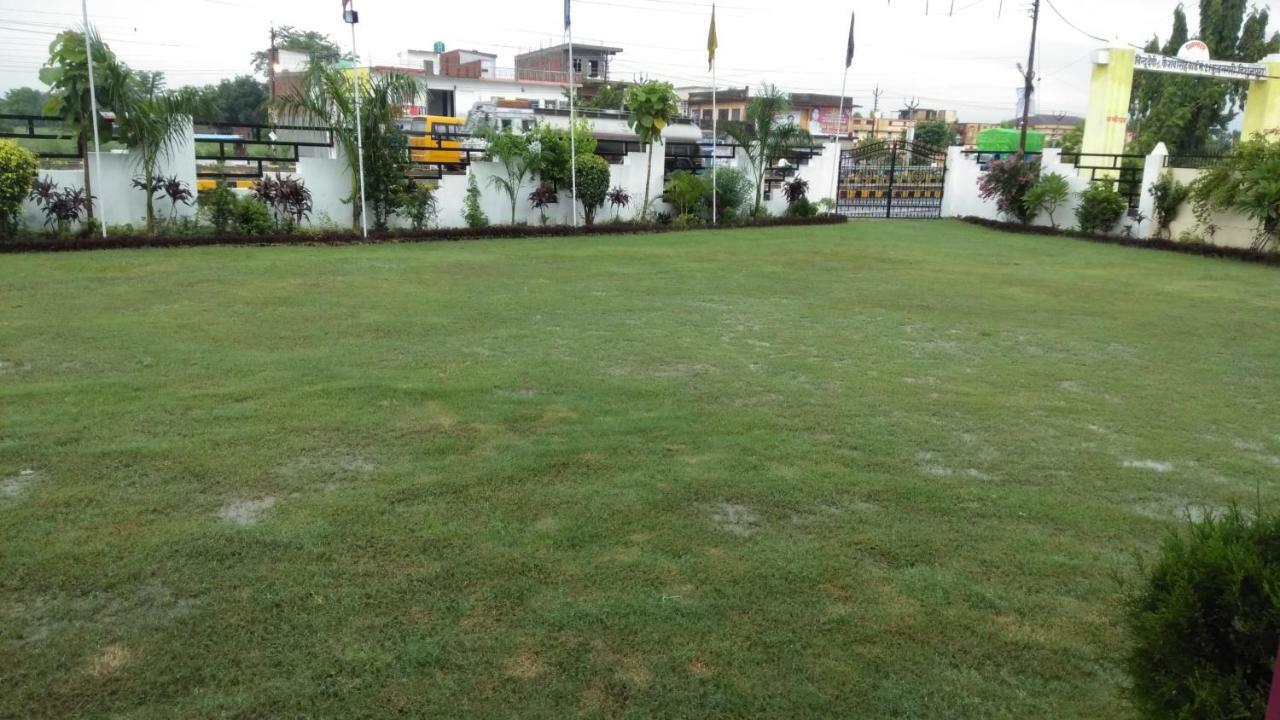 Hotel The Ideal Kushinagar Exterior photo